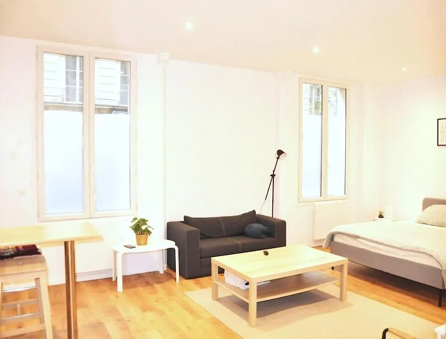 Votre Pied-A-Terre Ideal A Montmartre ! Paris Apartment